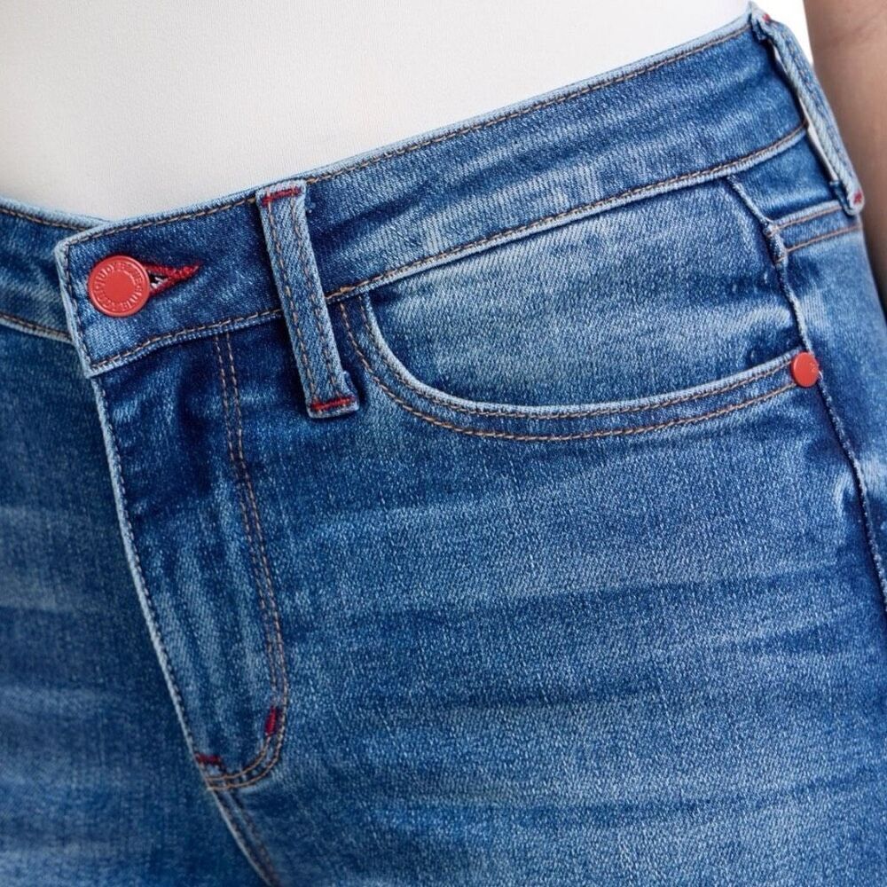 Judy Blue Buffalo Plaid Cuff Straight Leg Jeans Mid Rise Size 13/31 NWT - Picture 8 of 16